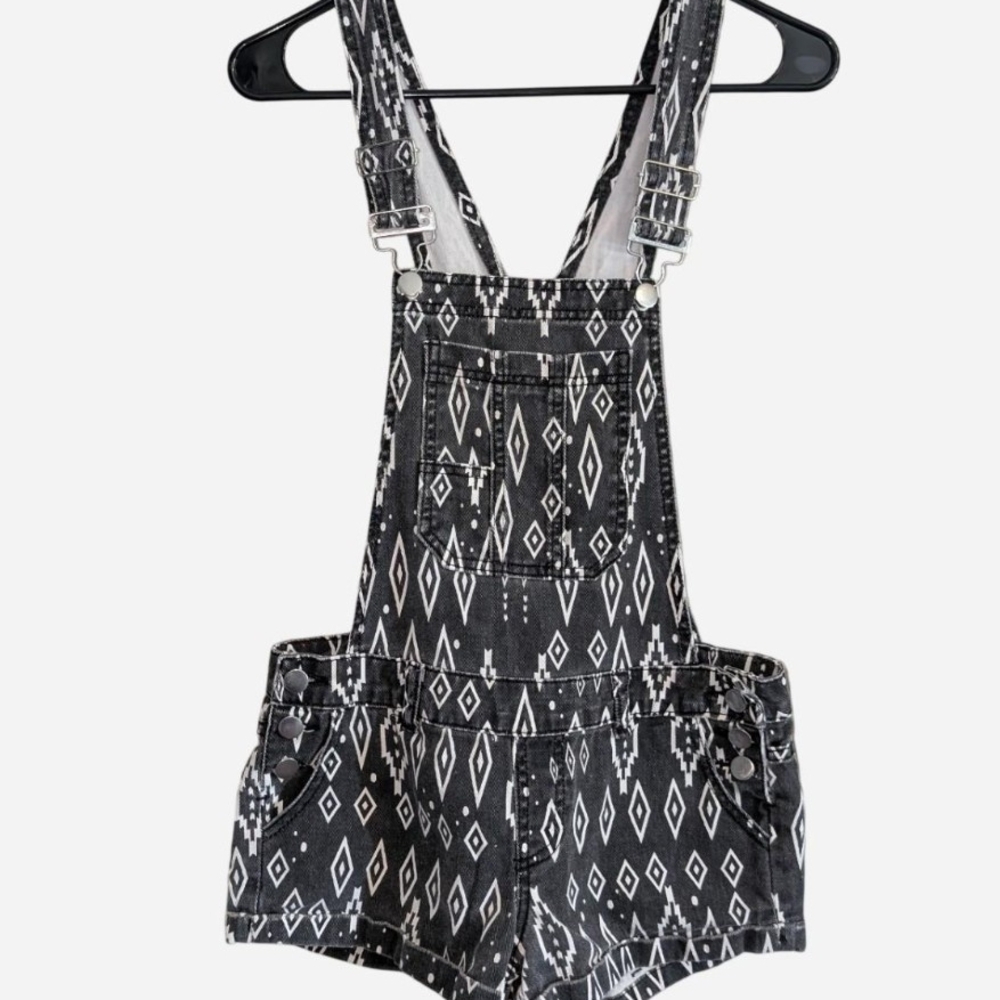 Wet Seal Black and White Aztec Short Overalls